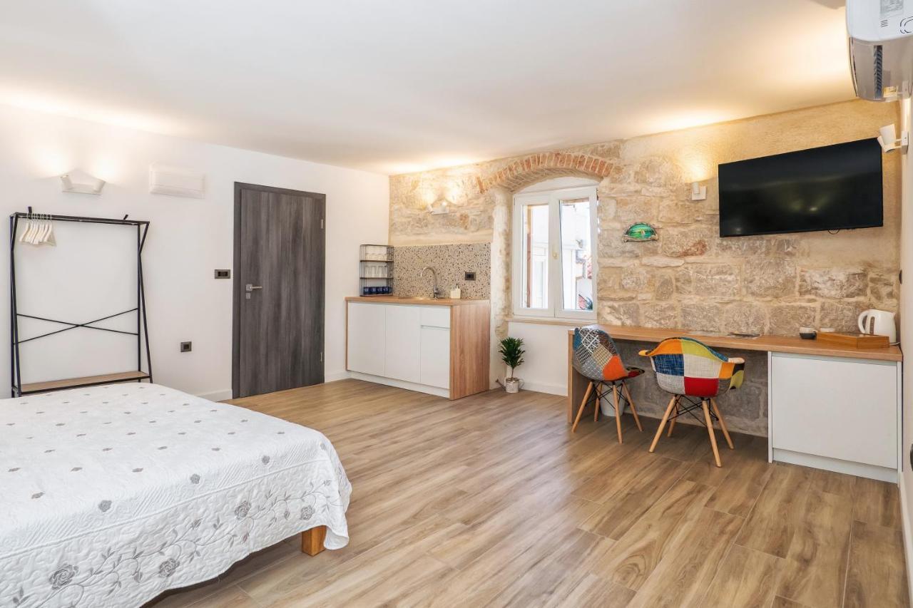 Sweet Rooms Luri Split Exterior photo